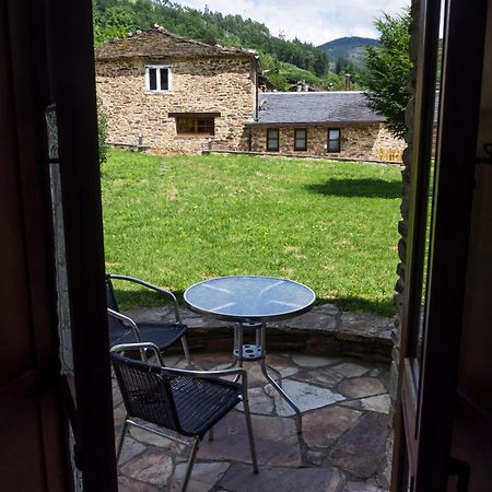 Casas Rurales Tareira En Taramundi Bagian luar foto
