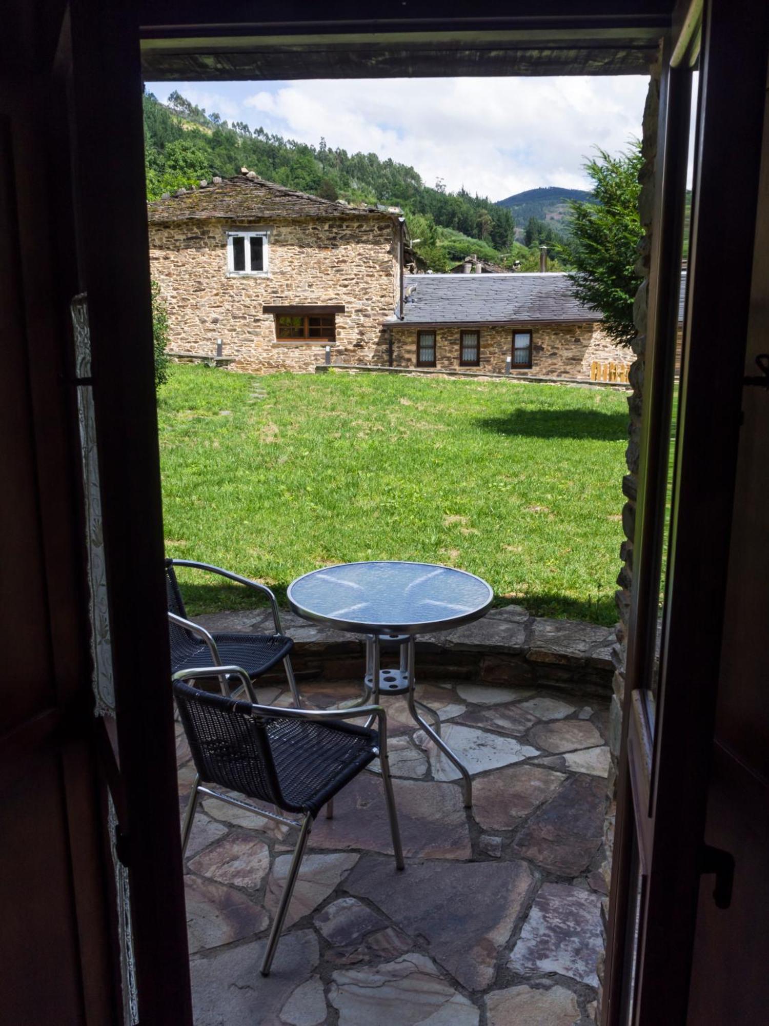 Casas Rurales Tareira En Taramundi Bagian luar foto