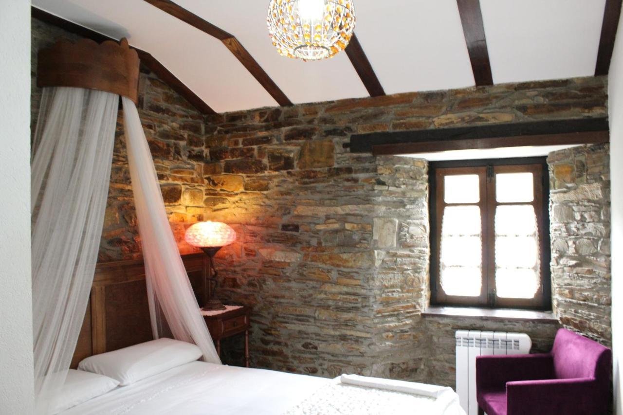 Casas Rurales Tareira En Taramundi Bagian luar foto