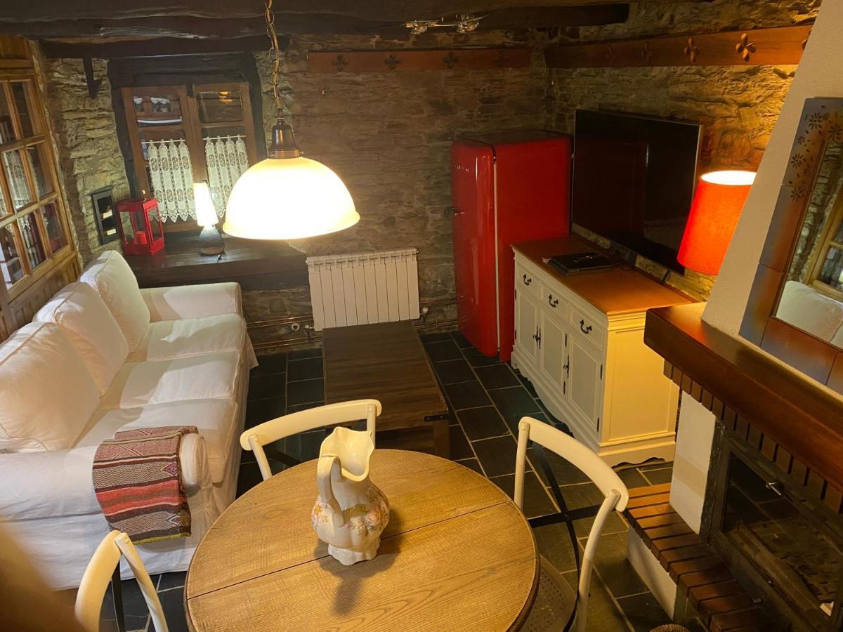 Casas Rurales Tareira En Taramundi Bagian luar foto