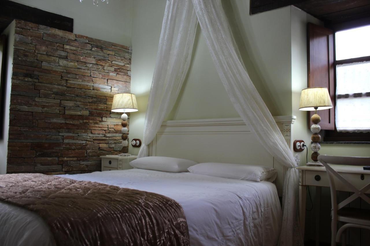 Casas Rurales Tareira En Taramundi Bagian luar foto