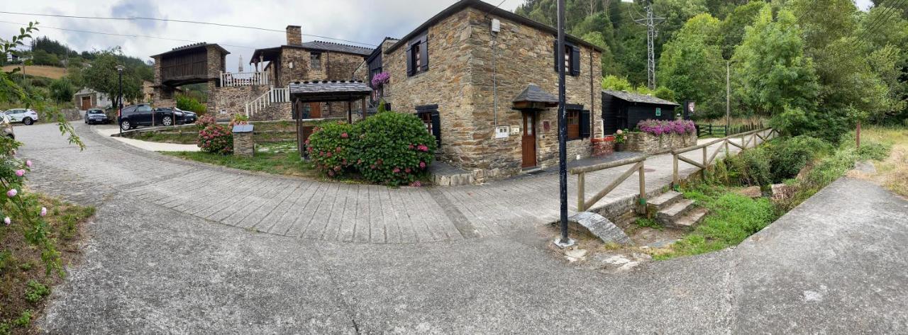 Casas Rurales Tareira En Taramundi Bagian luar foto