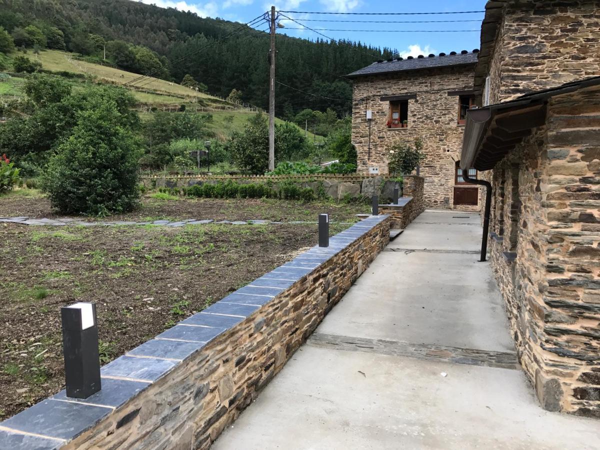 Casas Rurales Tareira En Taramundi Bagian luar foto